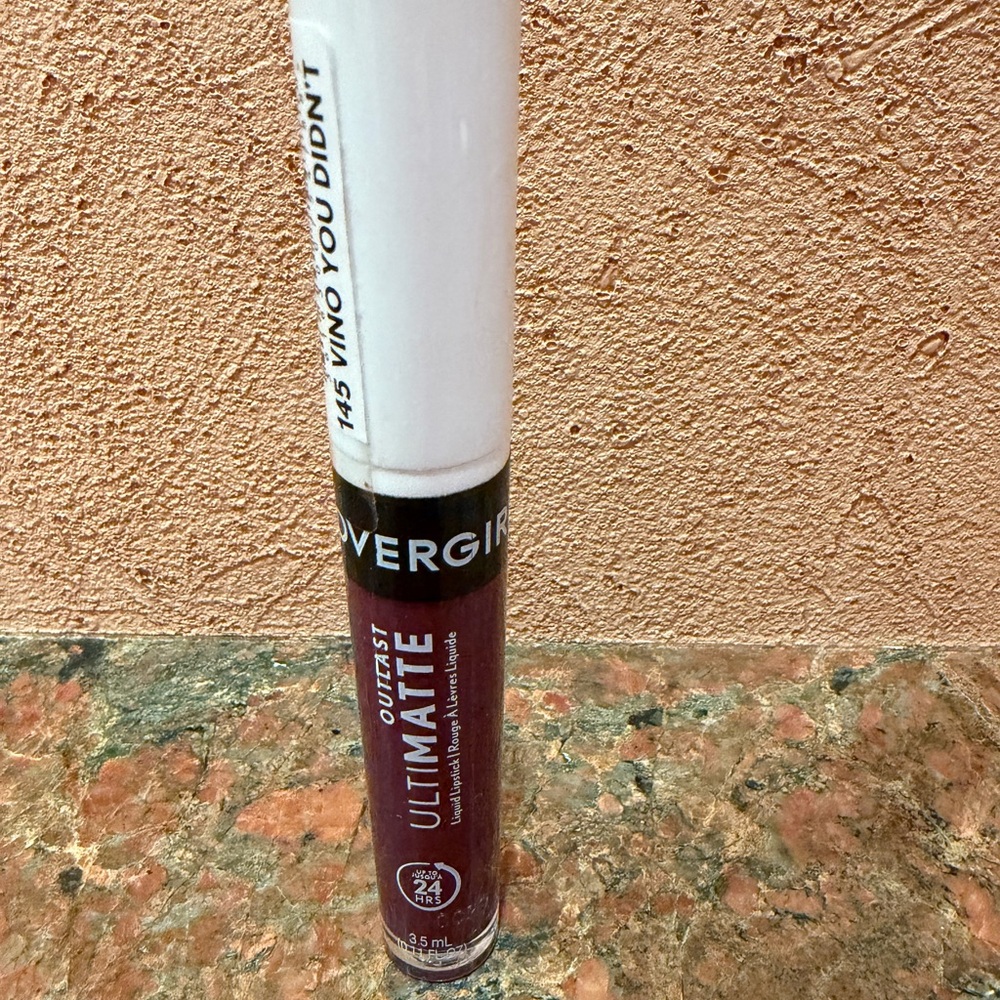 COVERGIRL Outlast Ultimatte Liquid Lipstick in Vino You Didn't 145